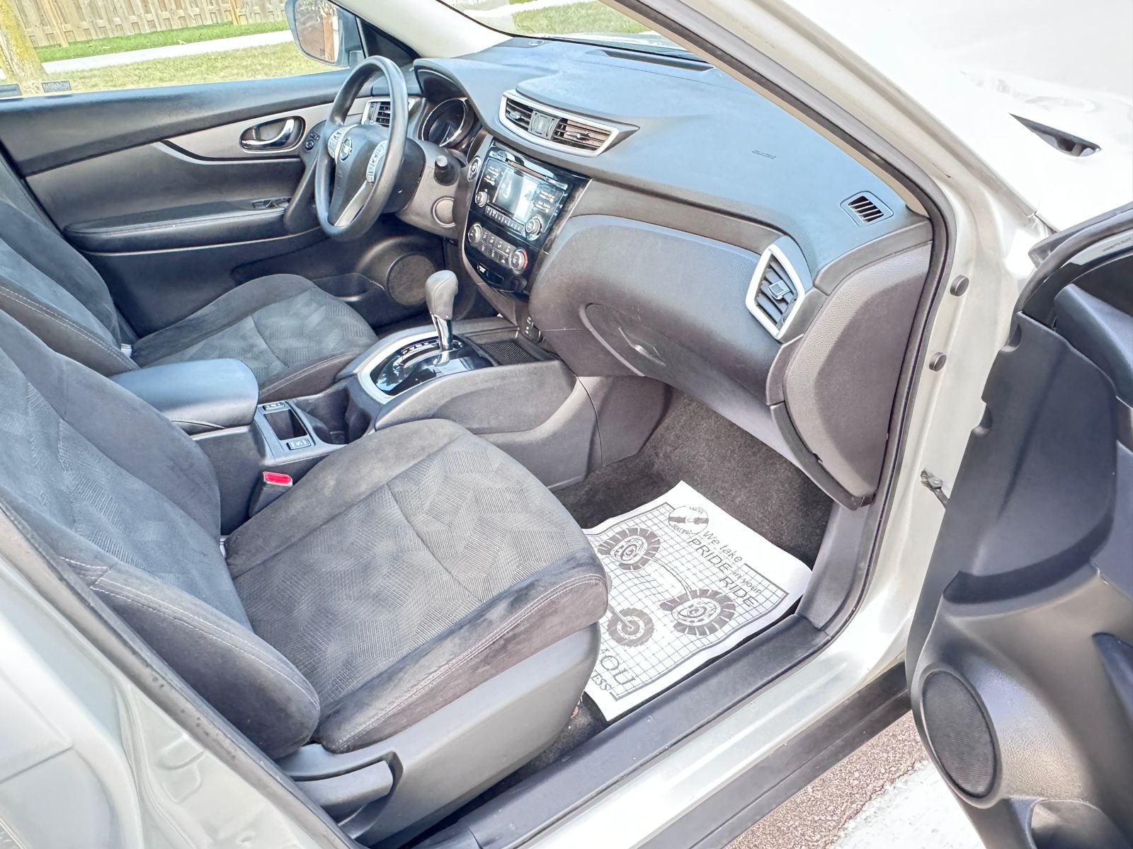 
								Nissan Rogue 2016 full									