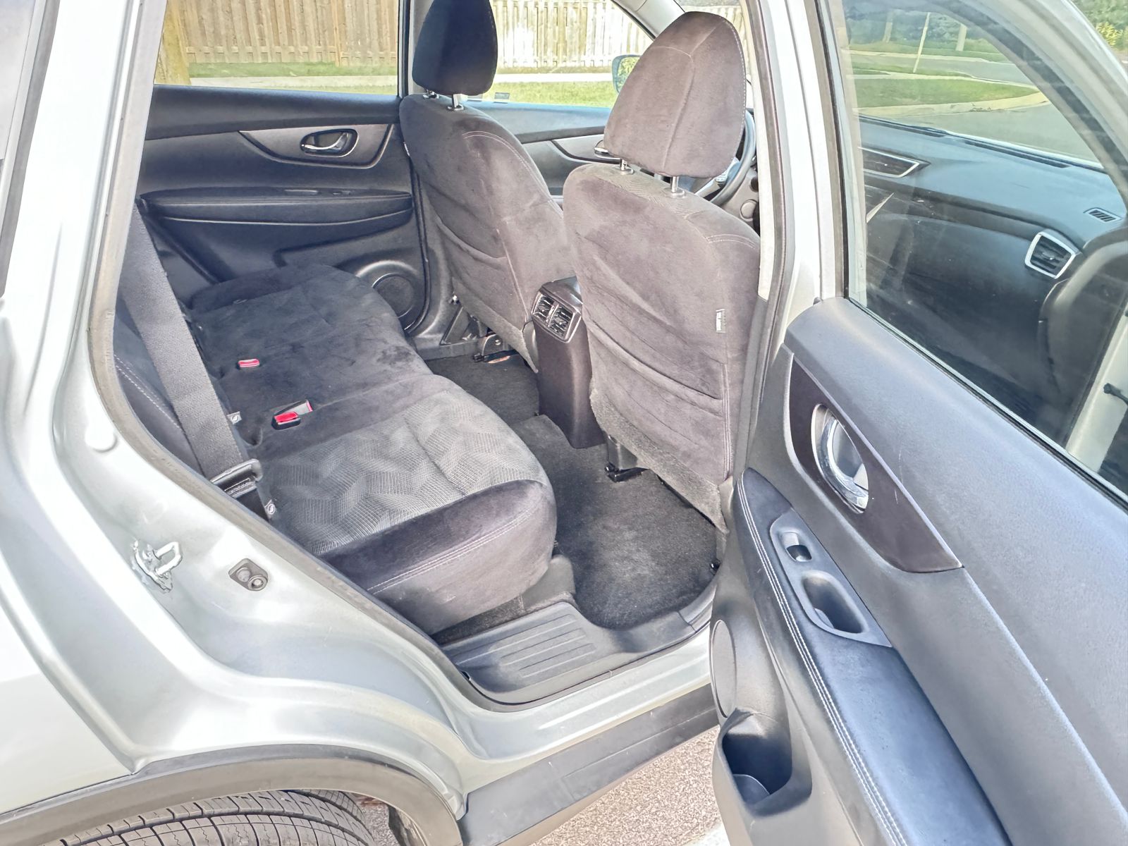 
								Nissan Rogue 2016 full									