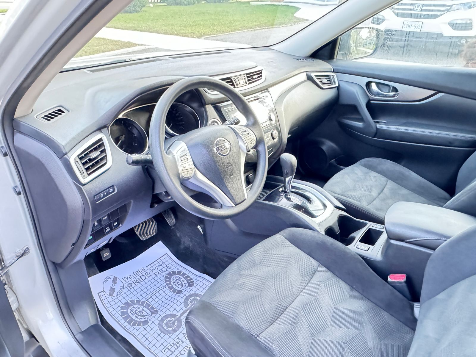
								Nissan Rogue 2016 full									